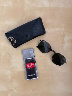 Ray-Ban Black Metal Hexagonal Sunglasses with Dark Green Lenses